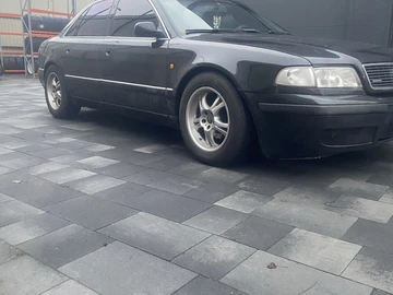 Авто Audi A8 1997 № 8585231
