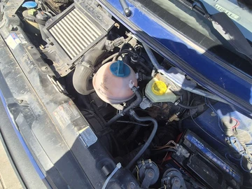 Авто Volkswagen Transporter 2000 № 8585249