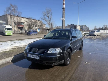 Авто Volkswagen Passat Variant 2003 № 8585264