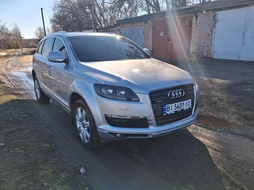 Авто Audi Q7 2006 № 8585493