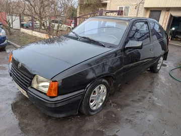 Авто Opel Admiral 1988 № 8585535
