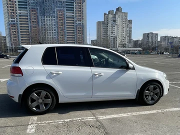 Авто Volkswagen Golf 2012 № 8585568