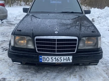 Авто Mercedes 220 1995 № 8585924