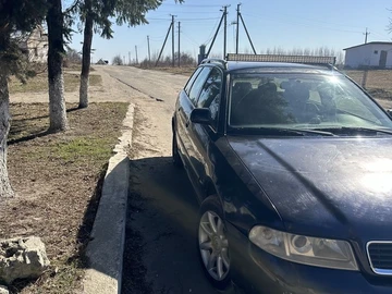 Авто Audi A4 1999 № 8586413