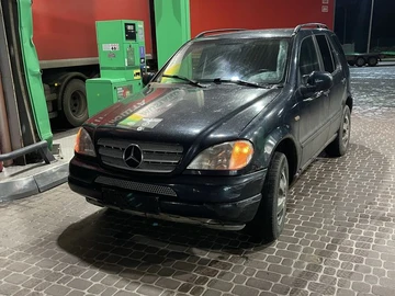 Авто Mercedes Ml Серия 2001 № 8586563