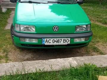 Авто Volkswagen Passat Sedan 1988 № 8586613