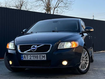 Авто Volvo V50 2011 № 8586732