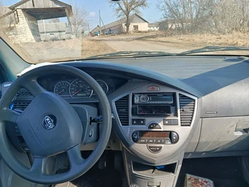 Авто KIA Carens 2004 № 8587104