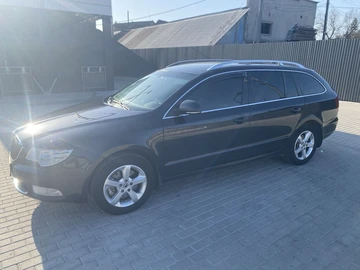 Авто Skoda Superb 2010 № 8587165