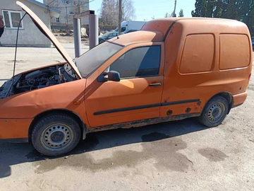 Авто Volkswagen Caddy 2000 № 8587880