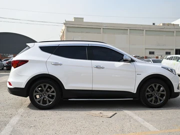 Авто Hyundai Santa Fe 2016 № 8587967