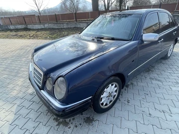 Авто Mercedes 250 1999 № 8588107