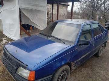 Авто Opel Kadett 1986 № 8588155