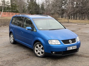 Авто Volkswagen Touran 2005 № 8588201