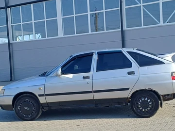 Авто ВАЗ 2112 2003 № 8588210
