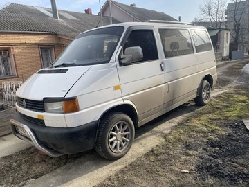 Авто Volkswagen Transporter 2000 № 8588224