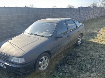 Авто Opel Vectra 1992 № 8588482