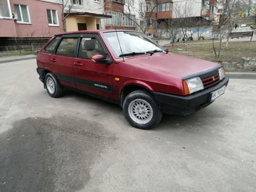Авто ВАЗ 2109 1992 № 8588546