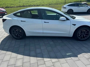 Авто Tesla Model 3 2021 № 8589233