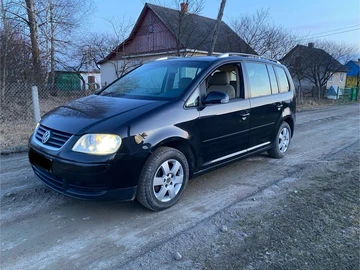Авто Volkswagen Touran 2004 № 8589598