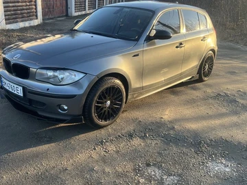 Авто BMW 1 Серия 2004 № 8589933