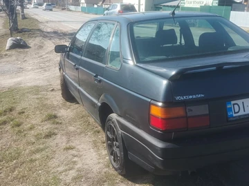 Авто Volkswagen Passat Sedan 1991 № 8589949