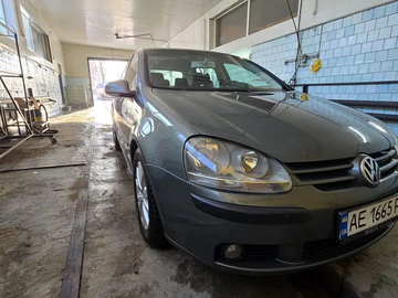 Авто Volkswagen Golf 2004 № 8590247