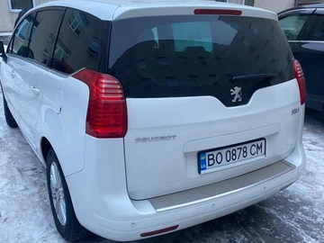 Авто Peugeot 5008 2010 № 8590462