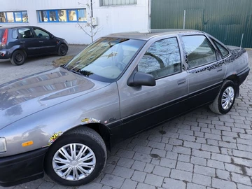 Авто Opel Vectra 1989 № 8590650