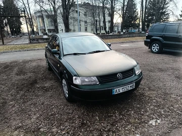 Авто Volkswagen Passat Sedan 1999 № 8590914