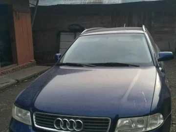 Авто Audi A4 2001 № 8591137