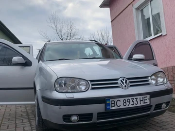 Авто Volkswagen Golf 2000 № 8591175
