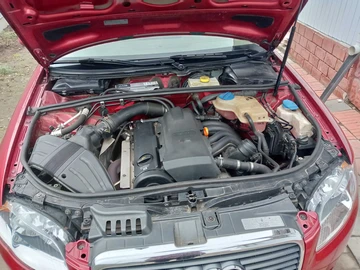 Авто Audi A4 2006 № 8591495