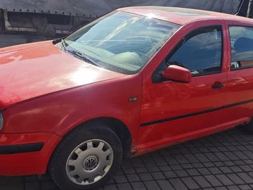 Авто Volkswagen Golf 2000 № 8591804