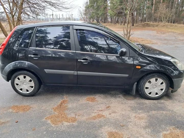 Авто Ford Fiesta 2006 № 8592082