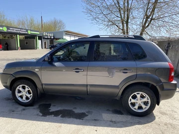 Авто Hyundai Tucson 2009 № 8592191