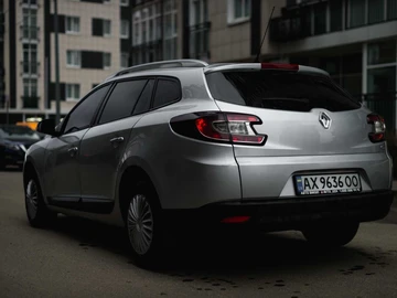 Авто Renault Megane 2009 № 8592195
