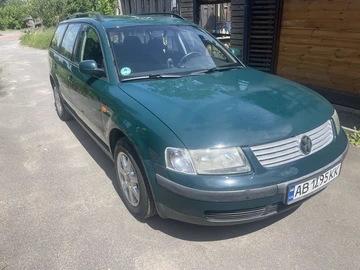 Авто Volkswagen Passat Sedan 1997 № 8592425