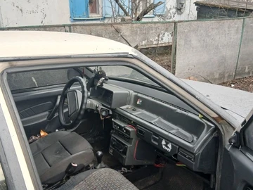 Авто ВАЗ 21099 1999 № 8592462