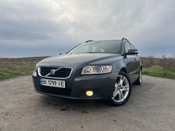 Авто Volvo V50 2007 № 8592475