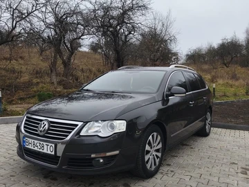 Авто Volkswagen Passat Variant 2005 № 8592501