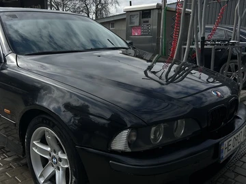 Авто BMW 5 Серия 2002 № 8592511