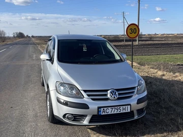 Авто Volkswagen Golf Plus 2005 № 8592554
