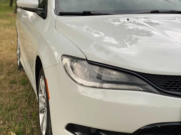 Авто Chrysler 200 2015 № 8592571