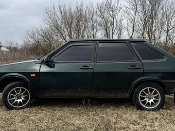 Авто ВАЗ 2109 2003 № 8592738