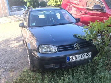 Авто Volkswagen Golf 2000 № 8593080