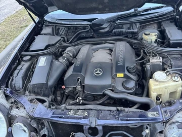 Авто Mercedes 240 1999 № 8593324