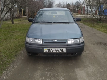 Авто ВАЗ 2110 2000 № 8593336