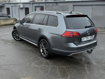 Авто Volkswagen Golf 2017 № 8593382