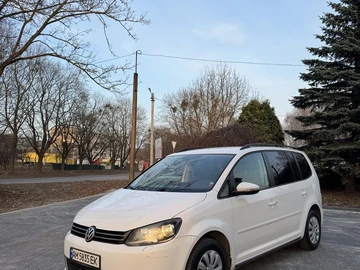 Авто Volkswagen Touran 2014 № 8593641